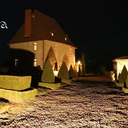 לינה וארוחת בוקר Manoir De Malfarat 3*